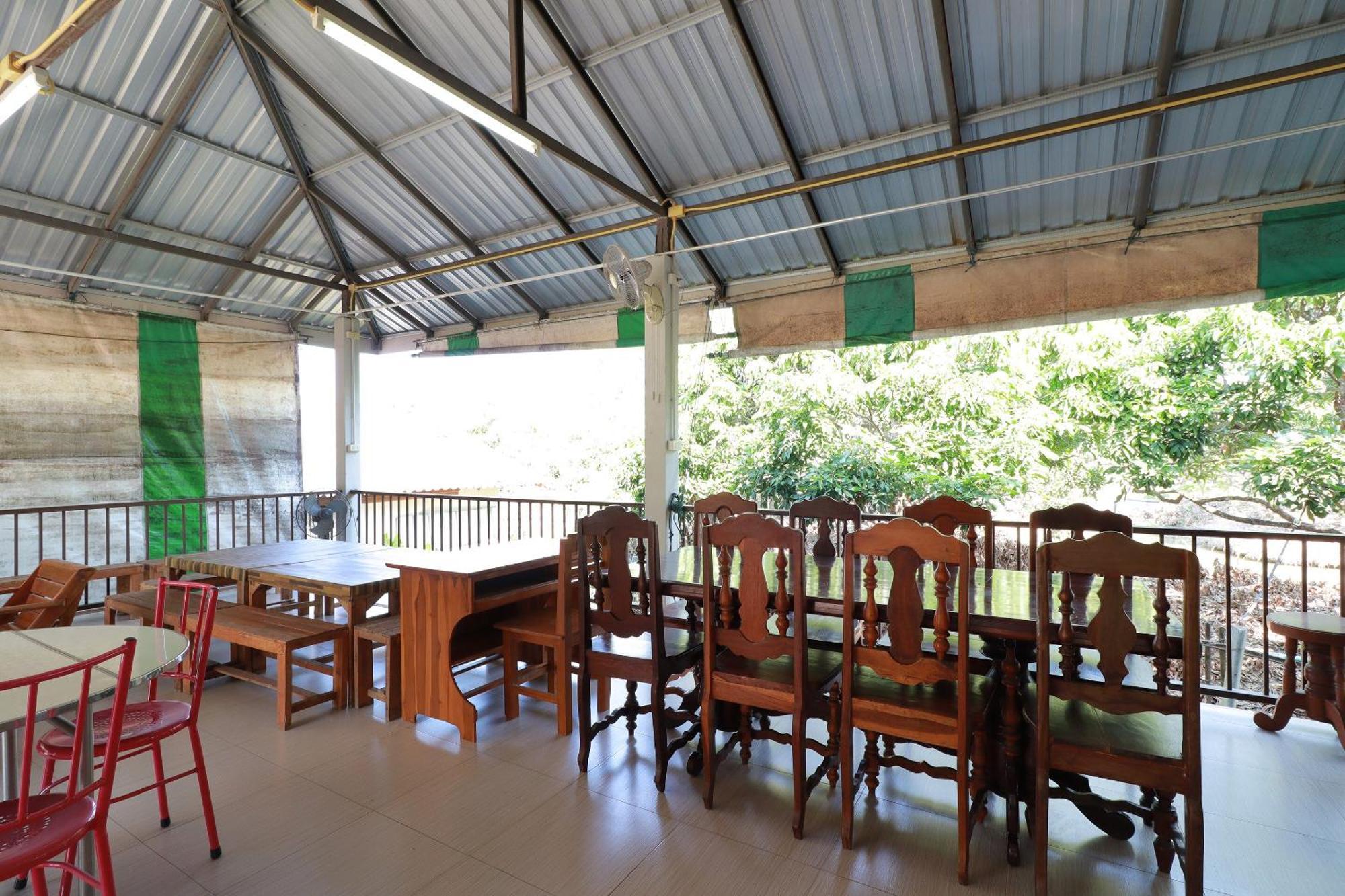 Oyo 553 Kongsup Resort ลำพูน ภายนอก รูปภาพ
